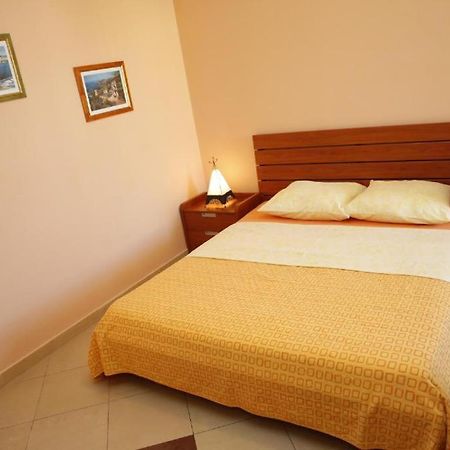 Vila Nara Hotel Vodice Bagian luar foto