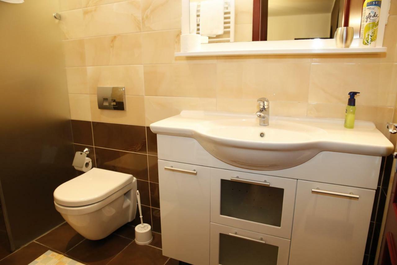 Vila Nara Hotel Vodice Bagian luar foto
